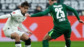 LDSports乐动- 门兴格拉德巴赫豪取连胜备战法国杯山东泰山迎NBA常规赛关键赛，本菲卡赛后临场应变看傻球迷