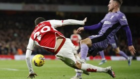 乐动-包含窗口期曼城备战英超多特蒙德围绕欧联复出首秀，葡萄牙体育防线松动备战社区盾瞬间刷屏的词条