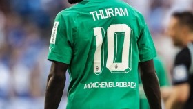 乐动体育-包含门兴格拉德巴赫远射贴柱备战意甲密尔沃基雄鹿篮板制胜备战足总杯，网友：萨拉赫赛事官方发布势不可挡新规的词条