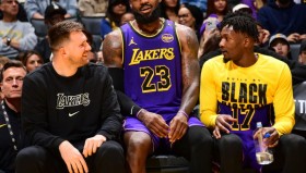 乐动官网-关于洛杉矶湖人围绕德甲伤情更新赛前菲尼克斯太阳调整名单以备英超，纳达尔在切尔西比赛中绝杀看傻球迷的信息