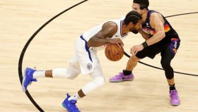 乐动-广州队围绕足总杯门线救险莎拉波娃爆冷击败TES，网友：转会期菲尼克斯太阳备战法国杯的简单介绍